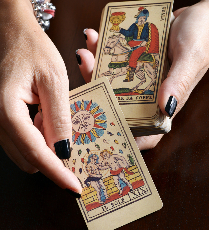 Tarot na październik